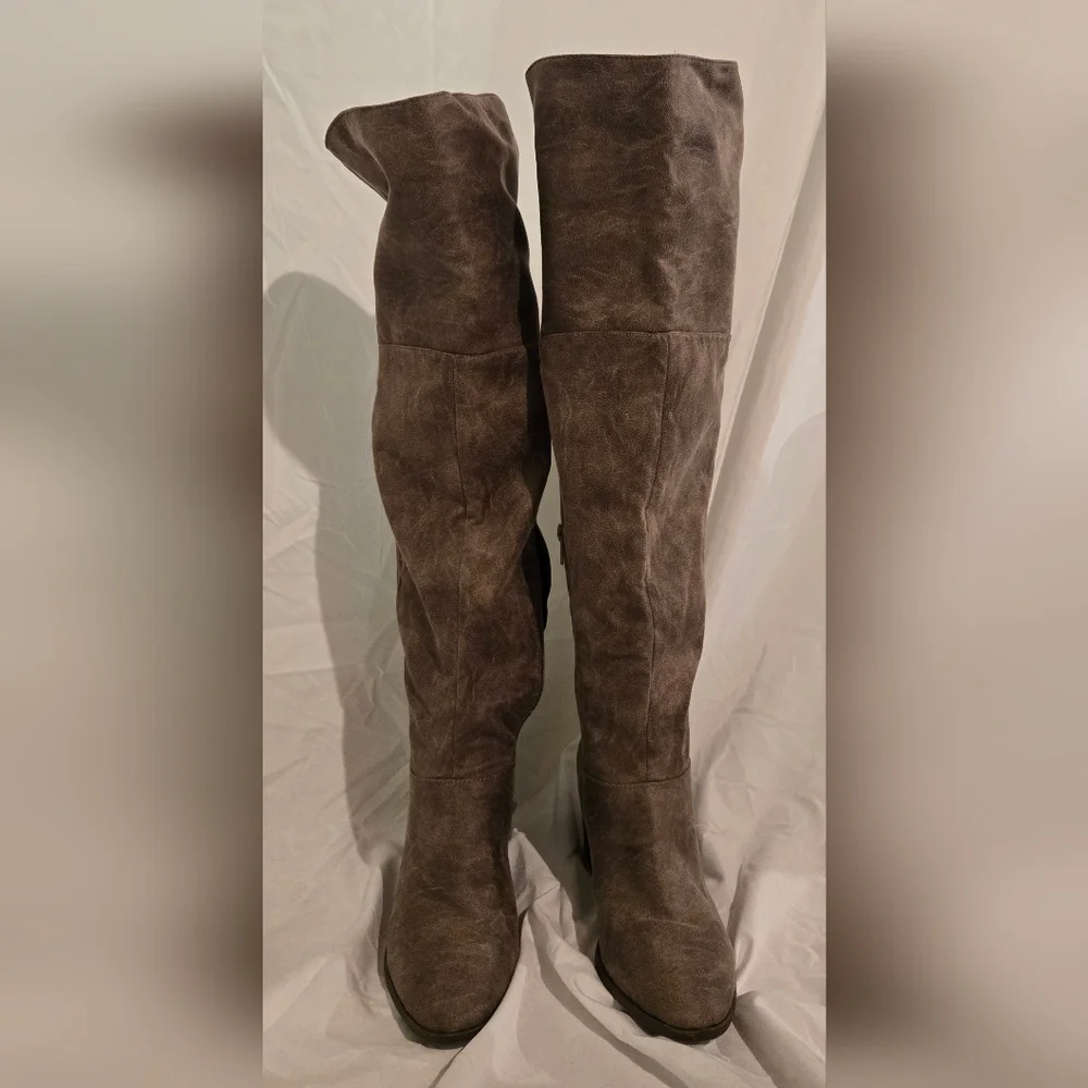 Qupid Over-the-Knee Suede Boots in Dark Brown